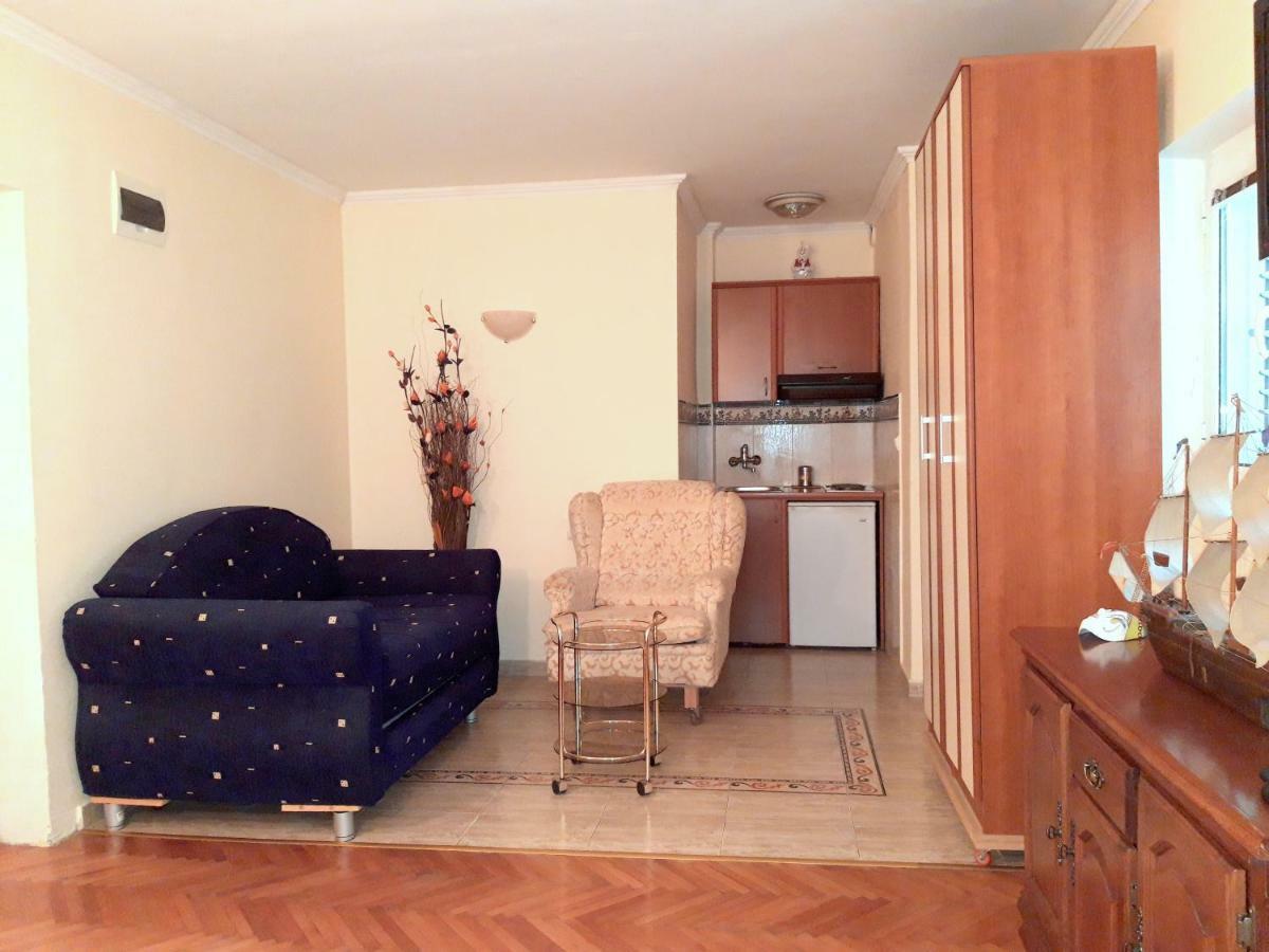 Centar Milena Apartmani Budva Exteriör bild